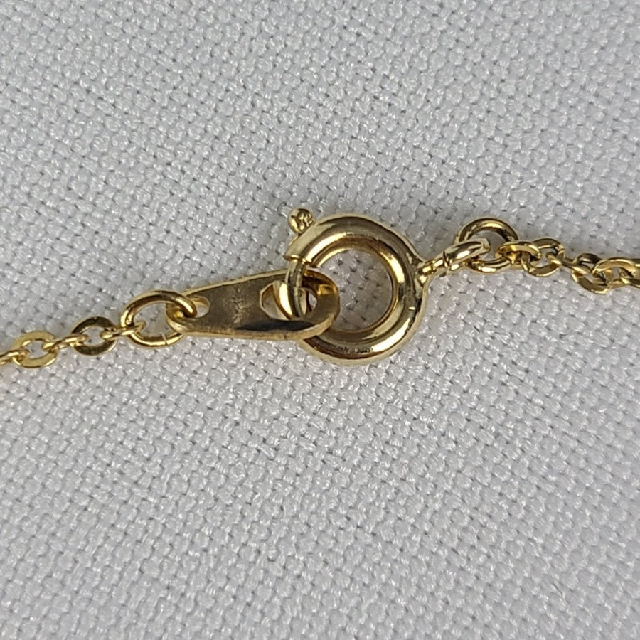 Vintage Gold Tone Etched Locket Pendant Necklace