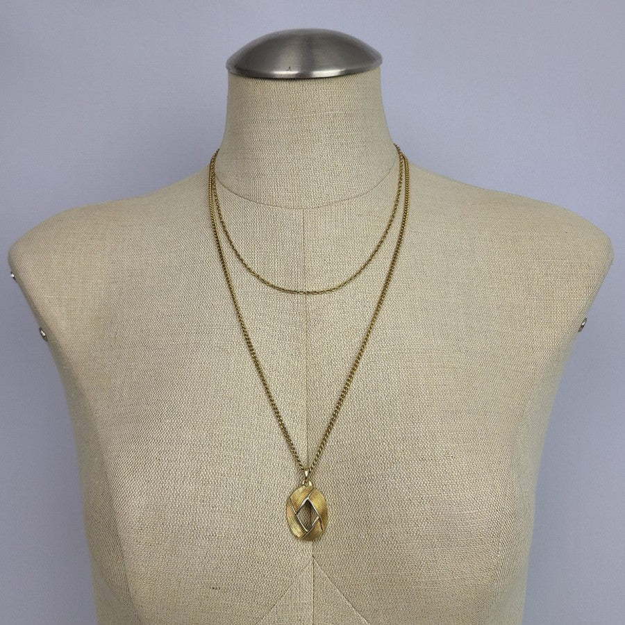 Vintage Layered Pendant Necklace Gold Tone
