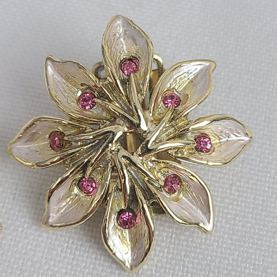 Vintage Judy Lee Gold Flower Rhinestone Clip On Earrings