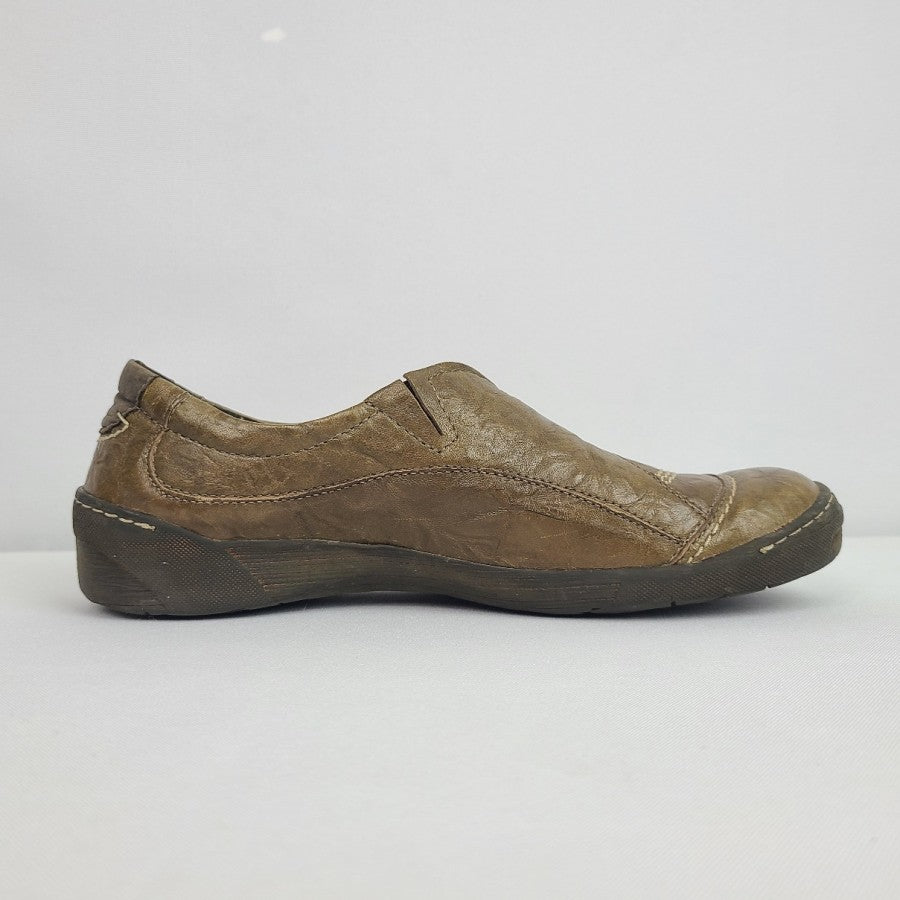 Josef Seibel Green Brown Leather Flat Comfort Shoes Size 6.5