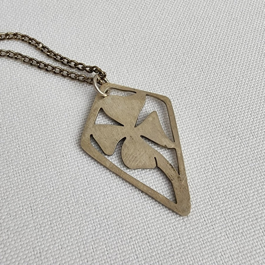 Vintage Floral Pendant Silver Tone Chain Necklace