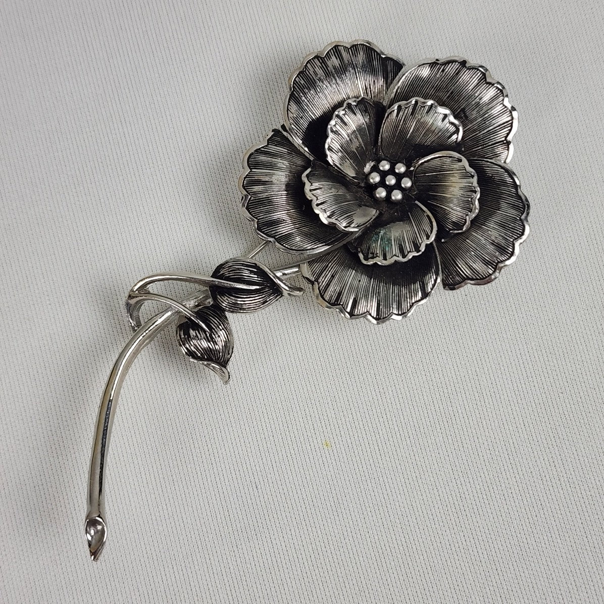 Vintage Silver Metal Flower Brooch & Earring Set