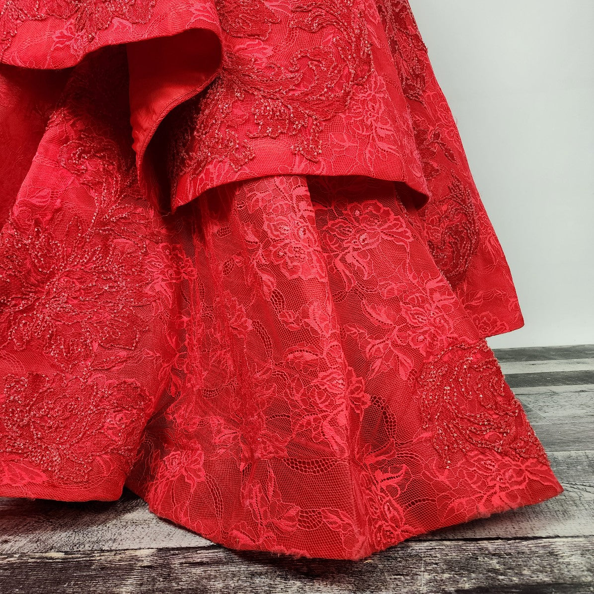 Andrea & Leo Couture Red Flare Grad Gown Size S/M