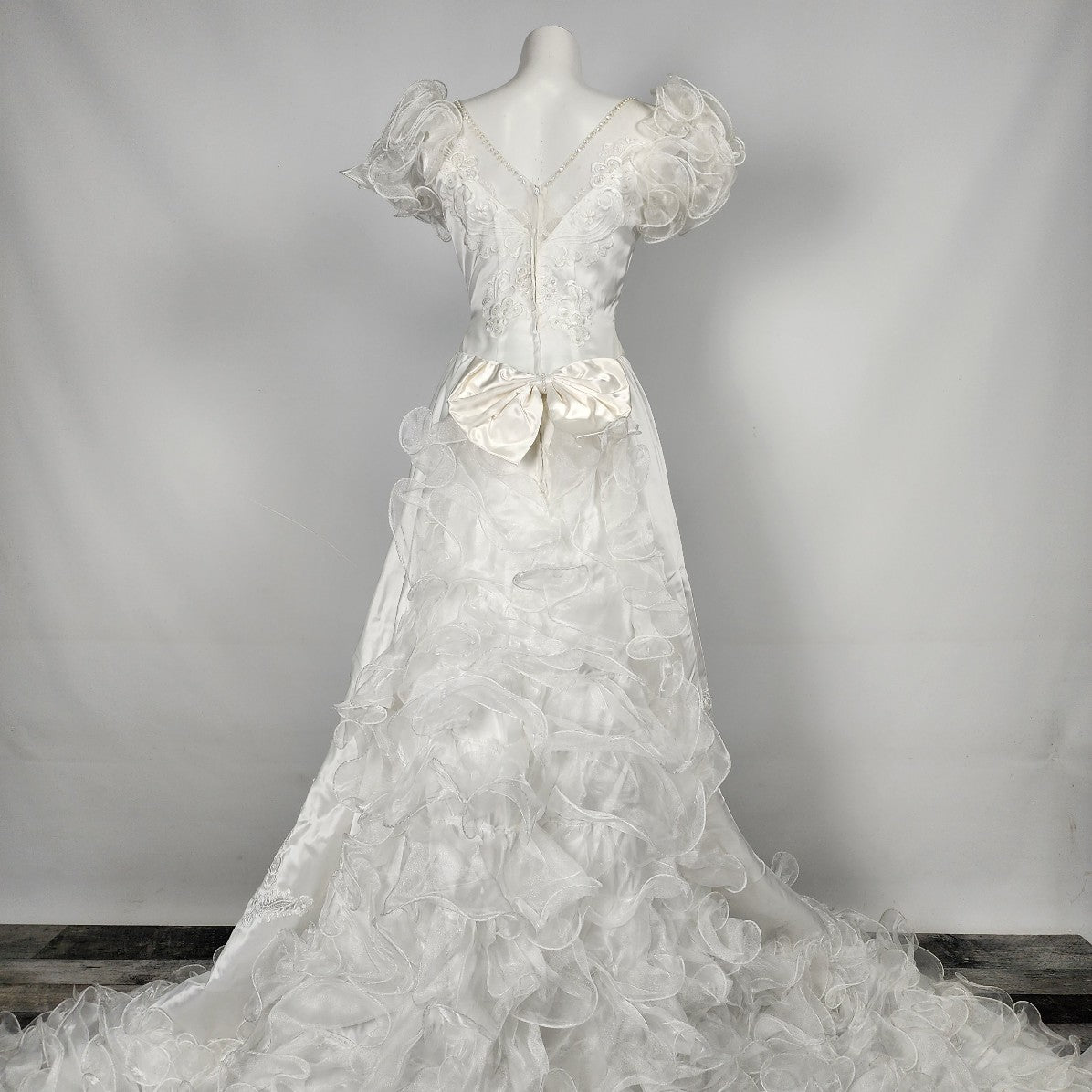 Party Time Fashions 80s Wedding Ruffle Satin Gown Size S