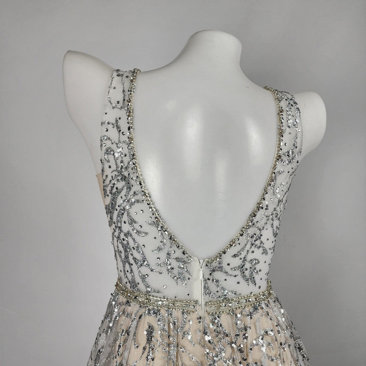 Monsini Silver Sequined & Nude Grad Wedding Gown Size 0