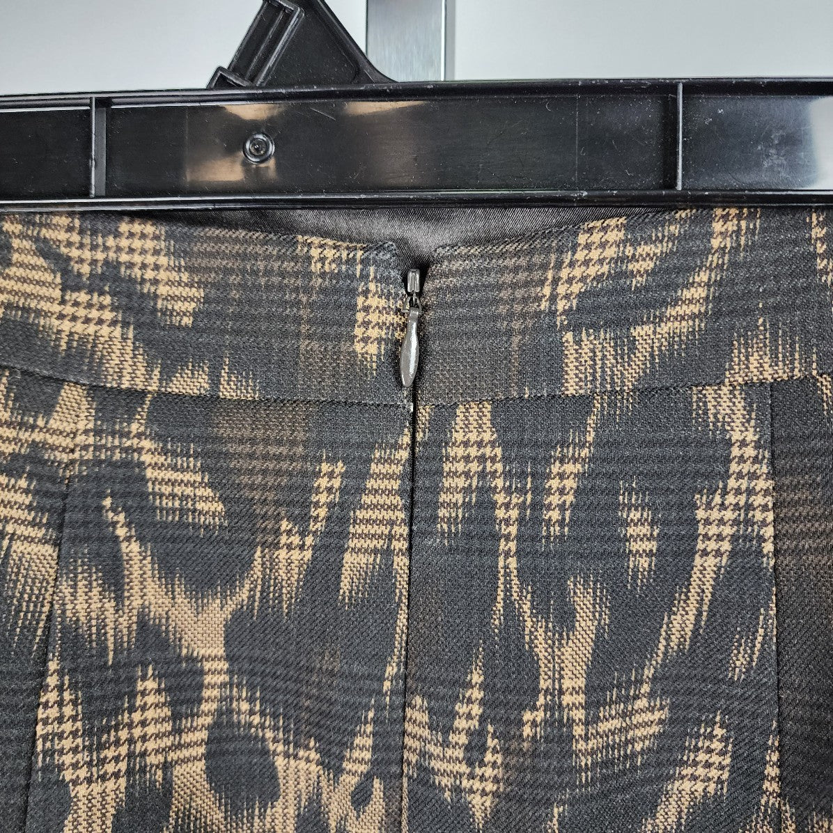 Tahari Brown Animal Print Knee Length Skirt Size 6