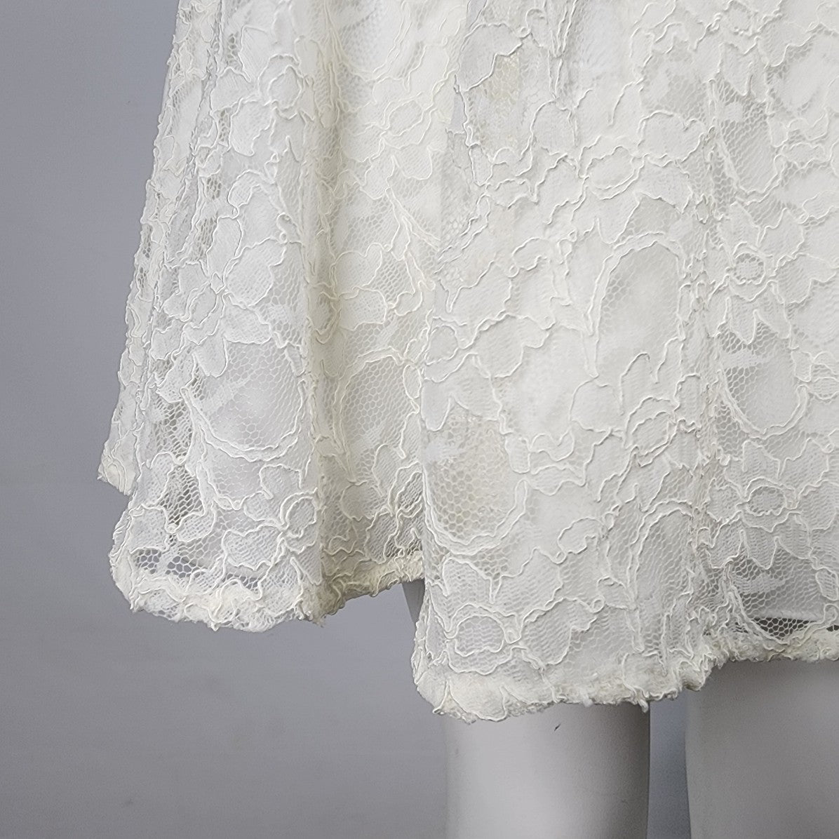 Mori Lee White Lace Fit & Flare Shorty Wedding Gown Size S/M