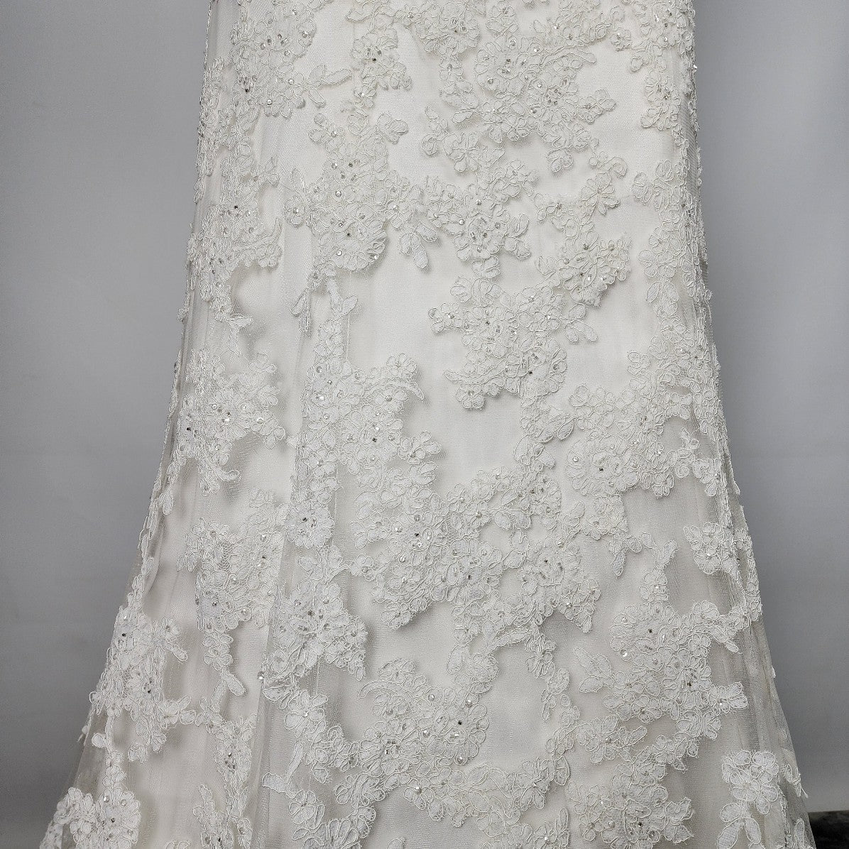 Maggie Sottero White Lace Mermaid Wedding Gown Size S/M