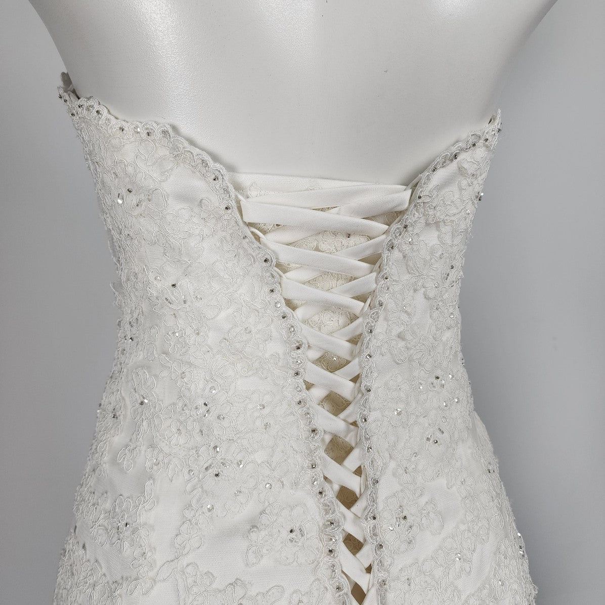 Maggie Sottero White Lace Mermaid Wedding Gown Size S/M
