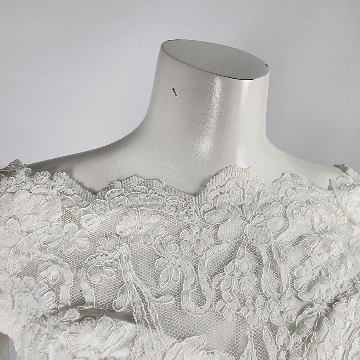 Symphony Of Venus White Of The Shoulder Midi Wedding Gown Size S