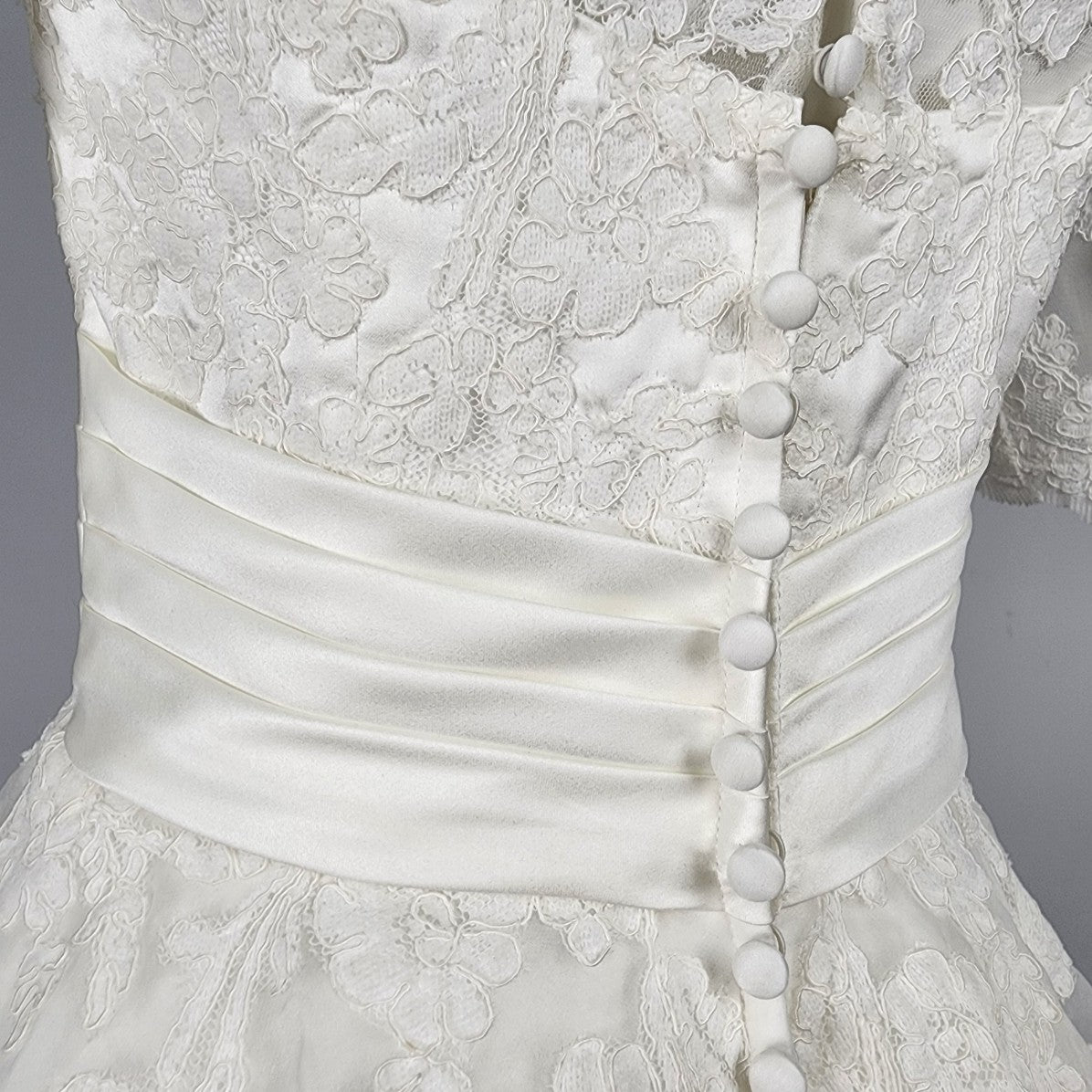 Symphony Of Venus White Of The Shoulder Midi Wedding Gown Size S