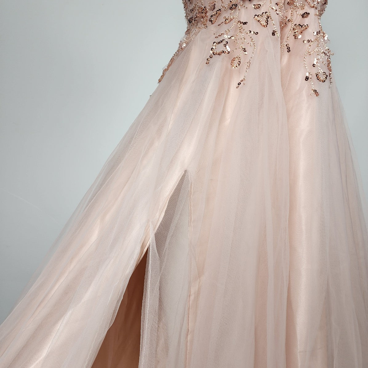 Rose Gold Blush Pink Tule Beaded Grad Gown Event Dress Size M