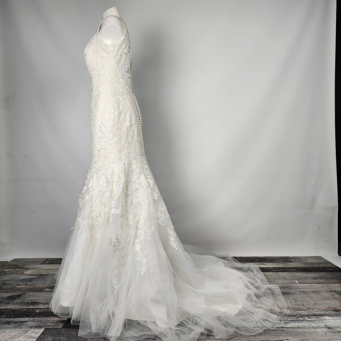 Allure Romance Ivory Wedding Gown 2807 Mermaid Lace Size M