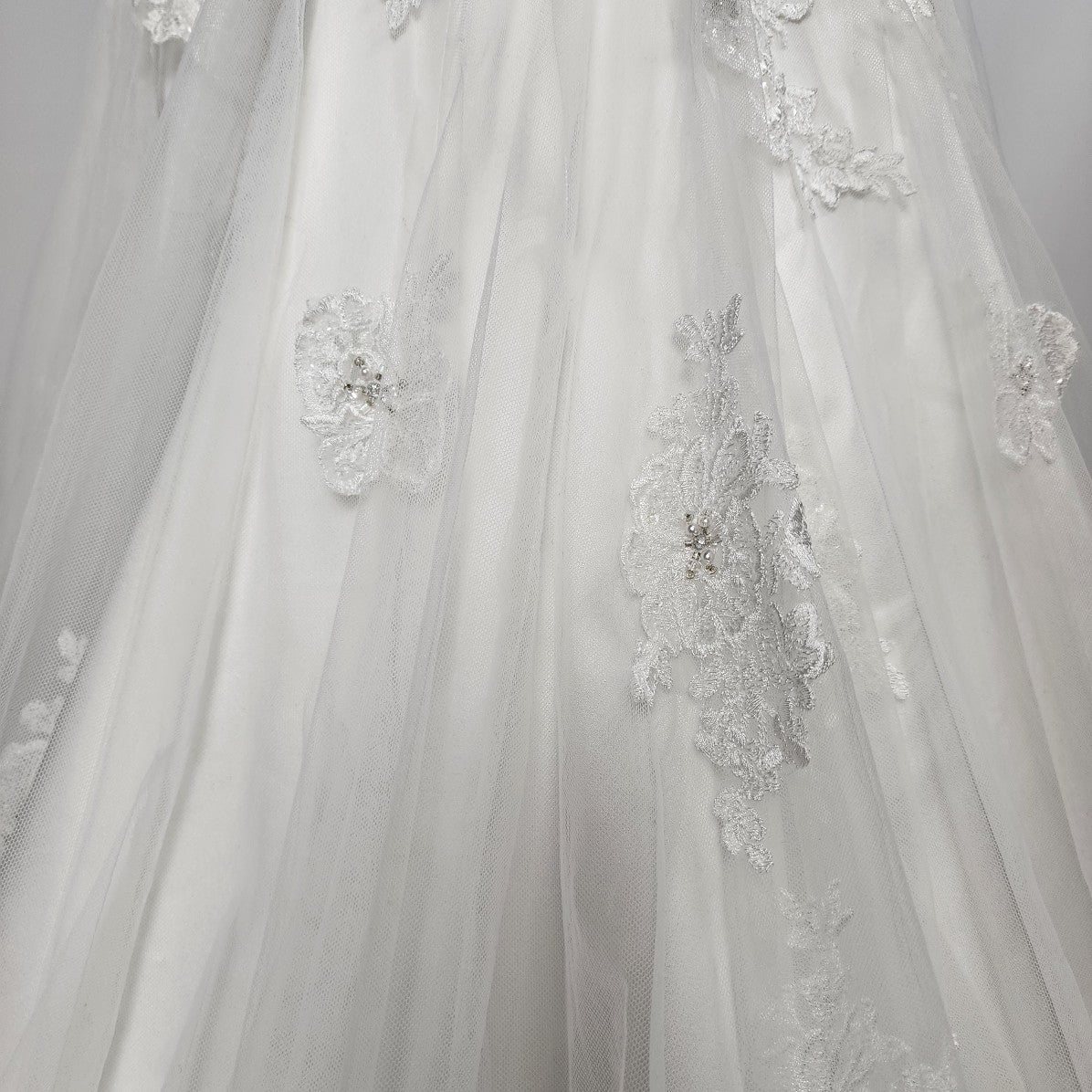 Stella York Lace Mermaid Wedding Gown Crystal Belt Size S