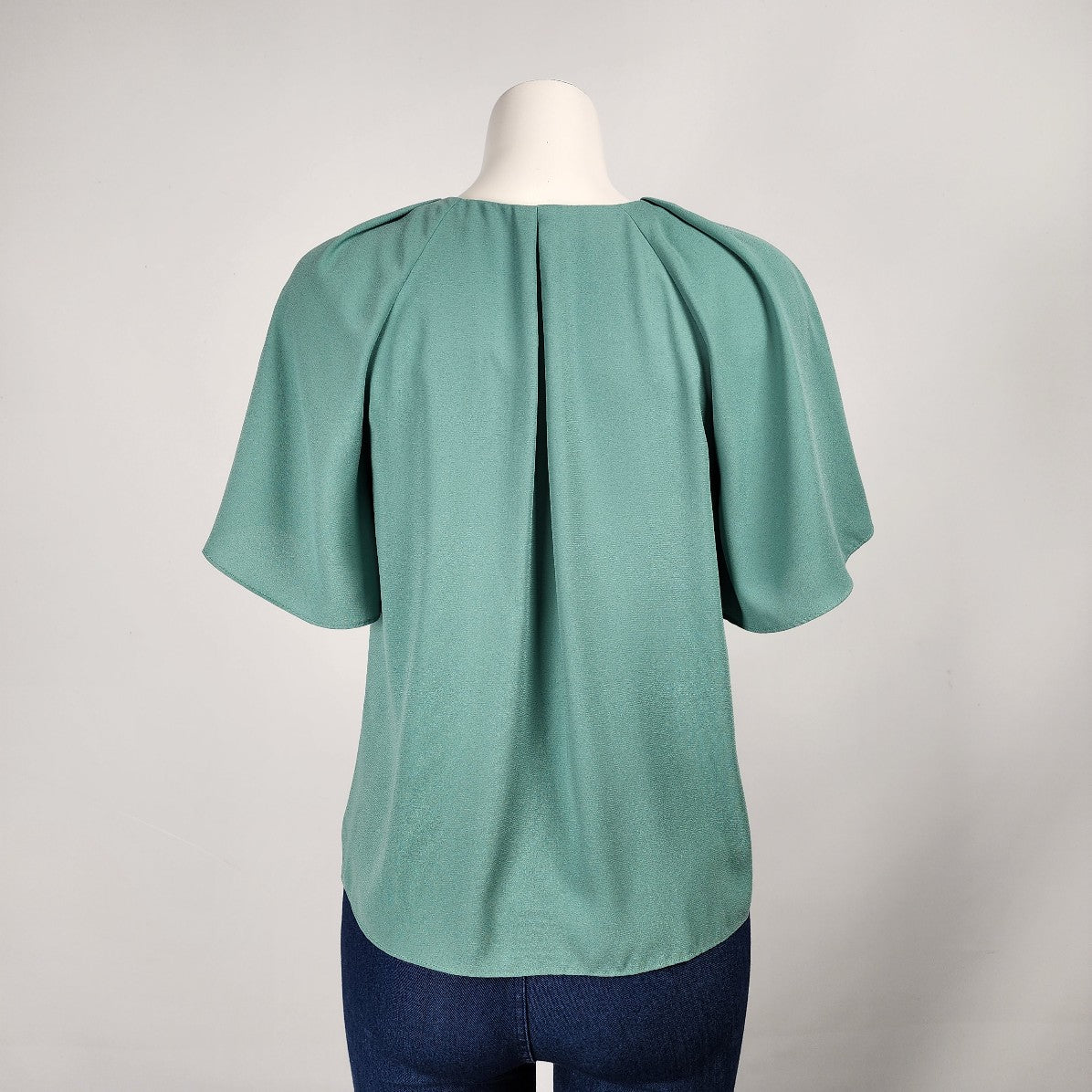 Rachel Roy Green & Black Sequined Blouse Size S Flutter Sleeve