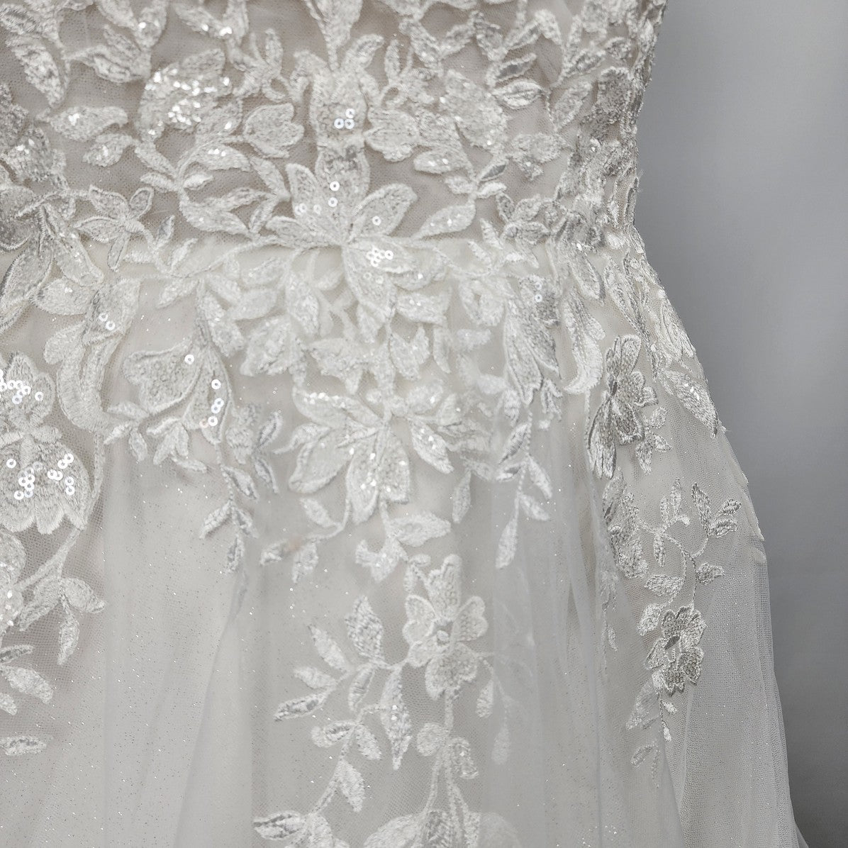 Rebecca Ingram White Lace Beaded Bodice Tulle Wedding Gown Size 18