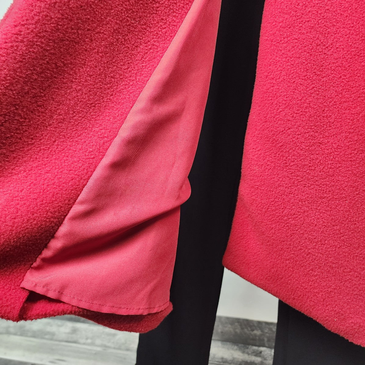 GG Sport Red Fleece Long Button Jacket Size XL