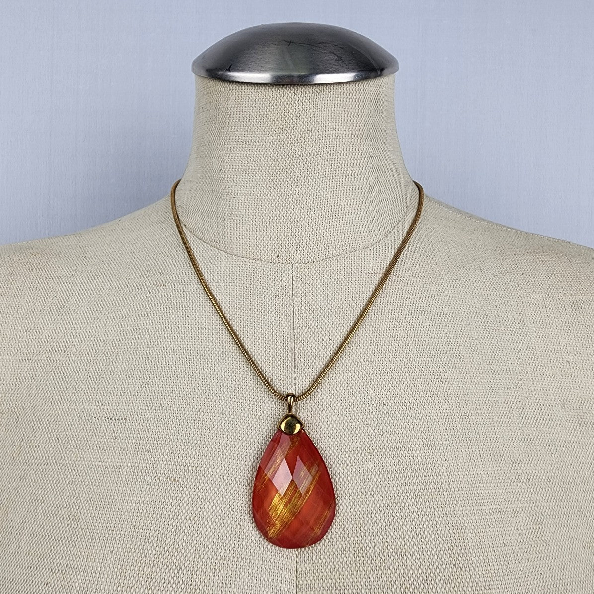 Gold Tone Red Faceted Stone Pendant Necklace & Earrings