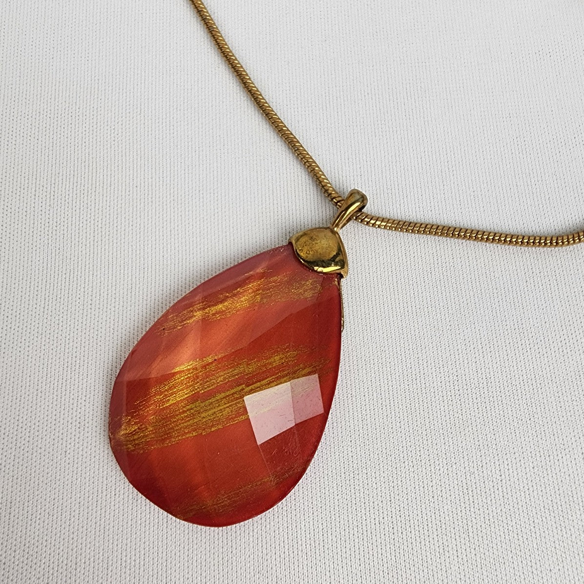 Gold Tone Red Faceted Stone Pendant Necklace & Earrings