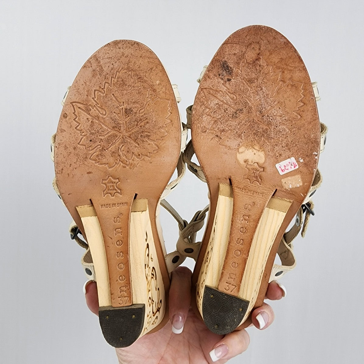 Neosense Brown Leather Carved Wood Heel Wedge Sandals Size 6
