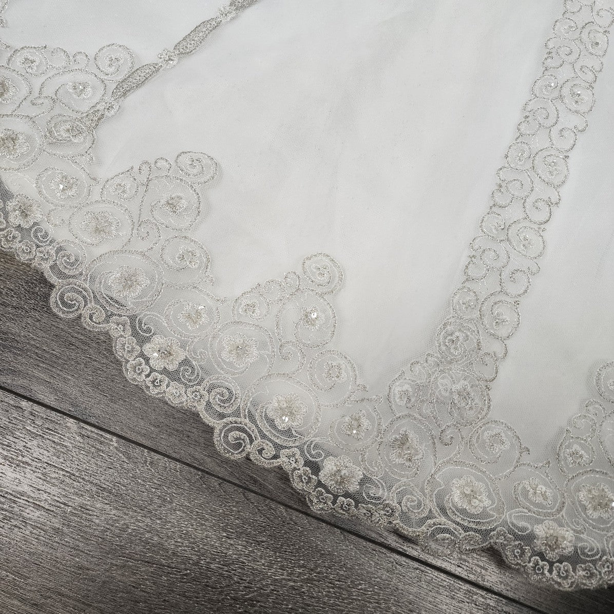 Mori Lee Silver Embroidered Sequined Lace Wedding Gown Size S/M