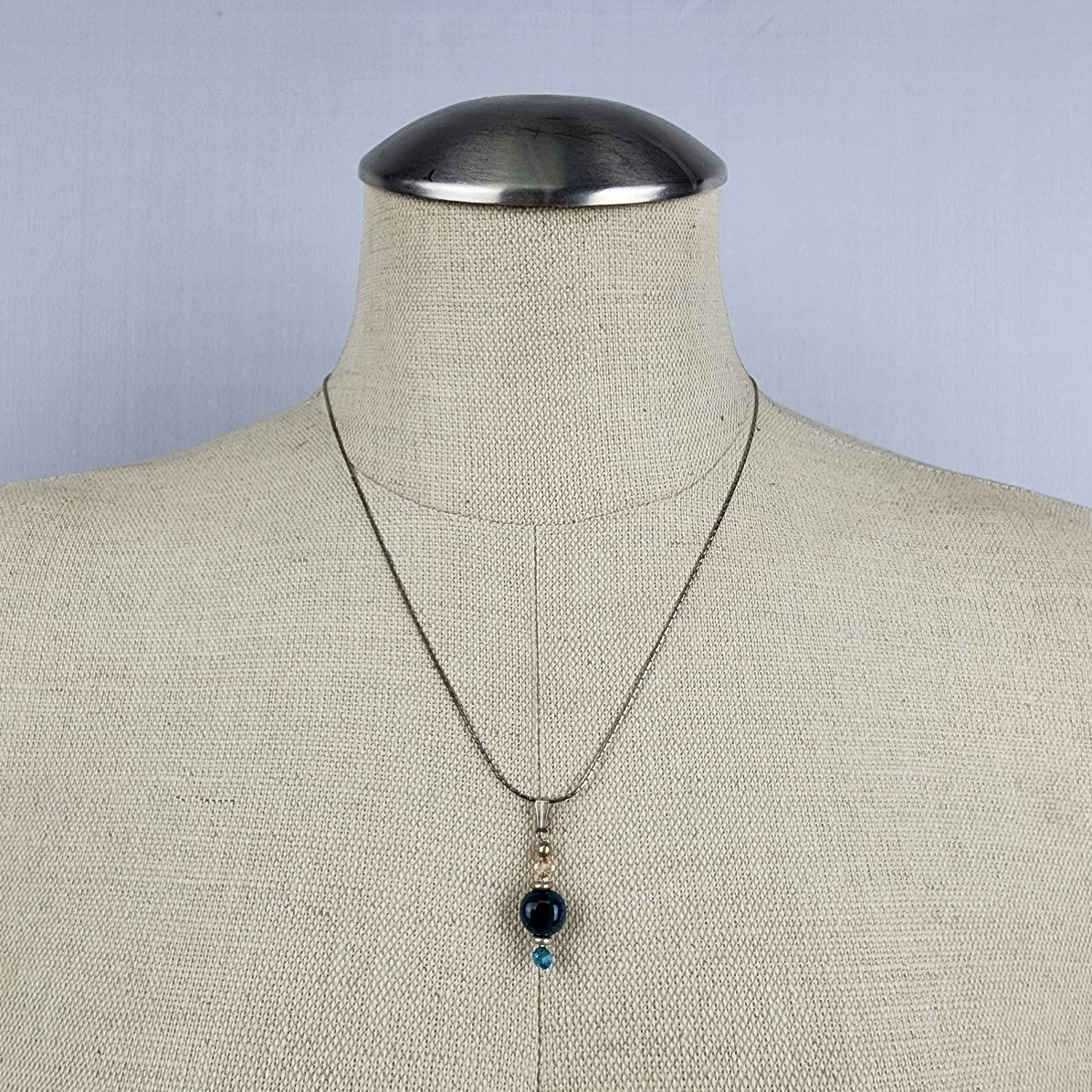 Delicate Grean Beaded Pendant Chain Necklace