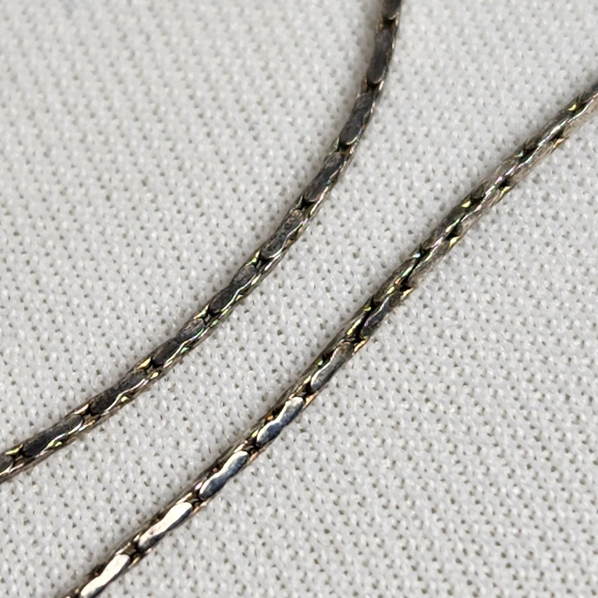 Delicate Grean Beaded Pendant Chain Necklace