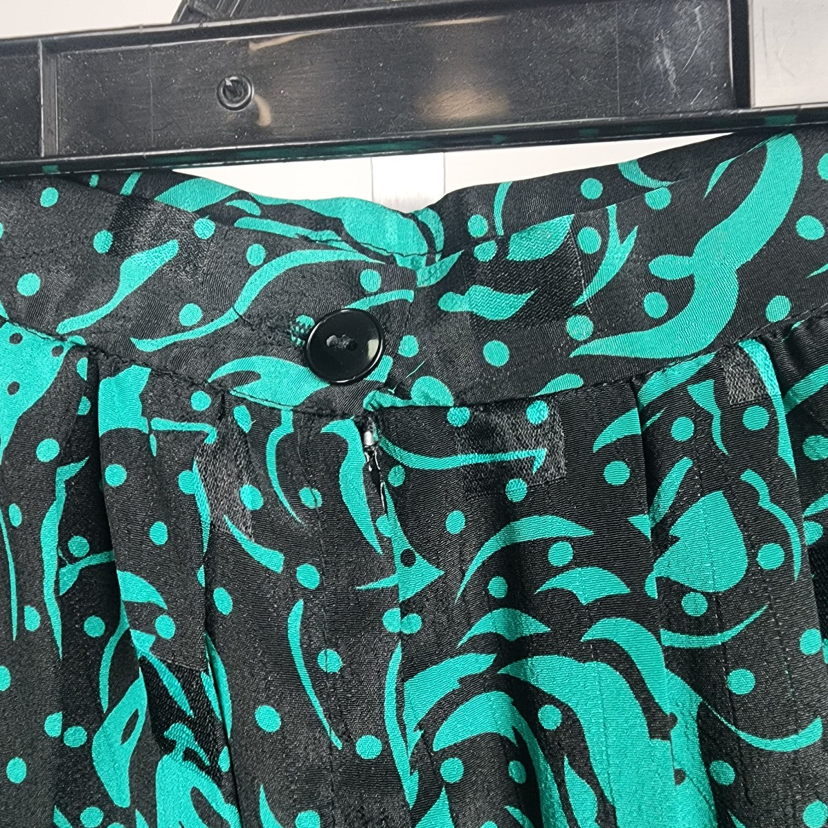 Vintage Black & Green Floral Long Pleated Skirt Size S