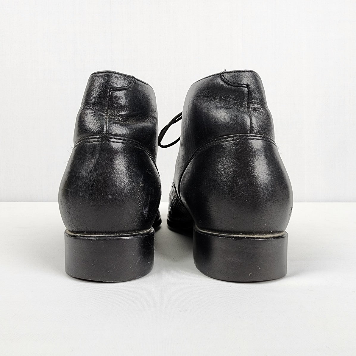 Ariat Black Leather Lace Up Boots Size 7.5