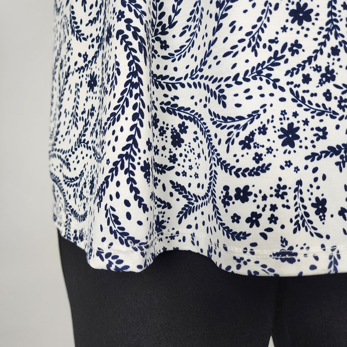 Laura Blue Floral Print Top Size 3X