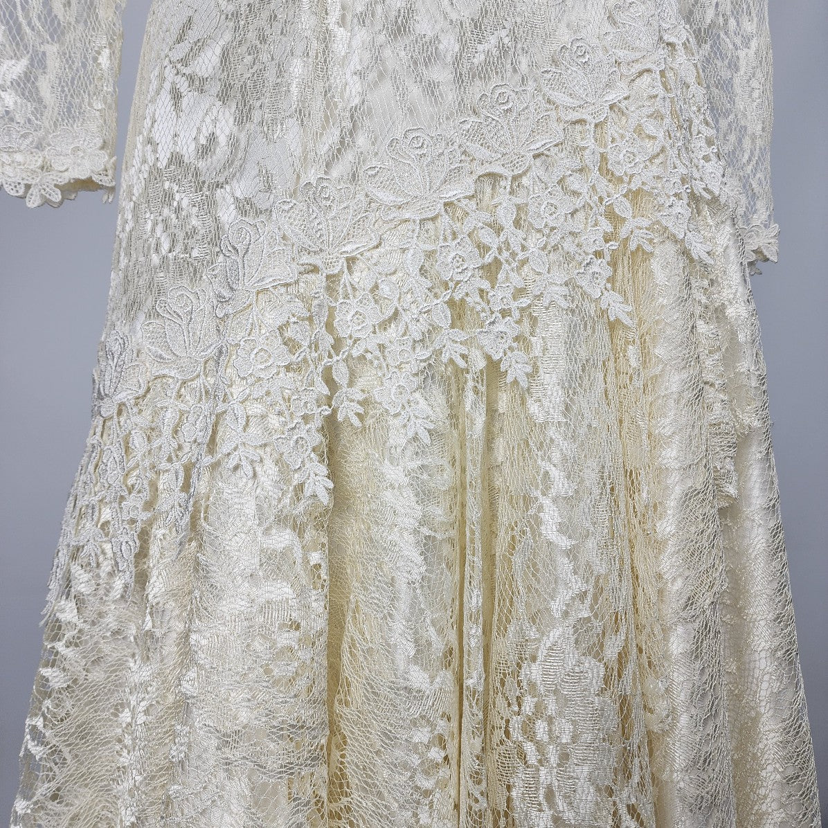 Vintage White Lace Midi Length Western Dress Size S