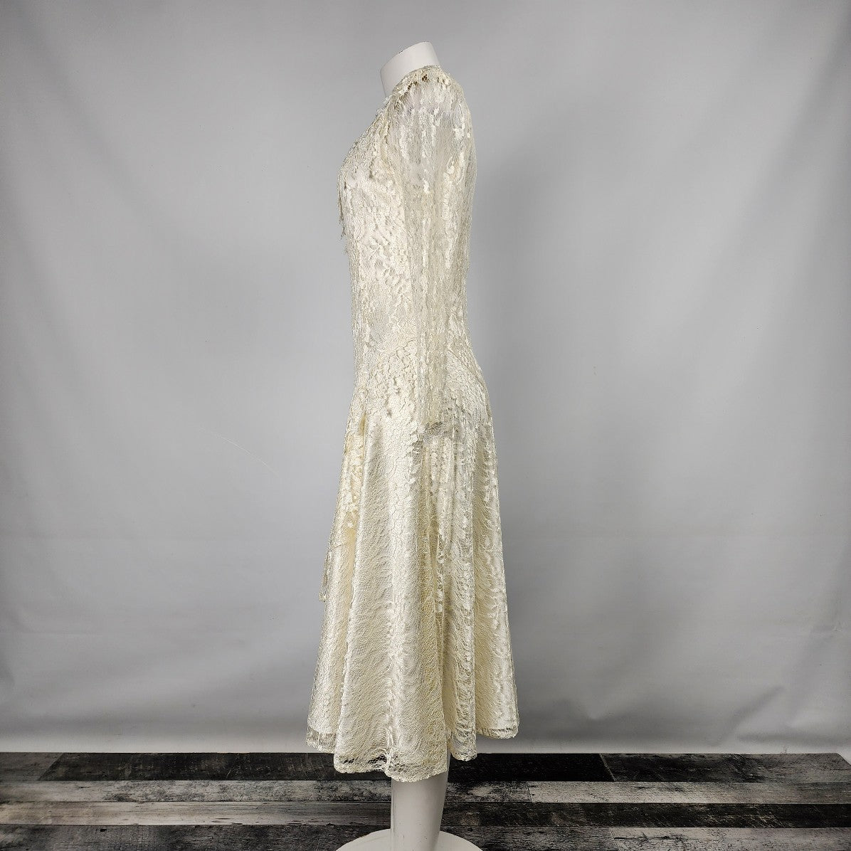 Vintage White Lace Midi Length Western Dress Size S