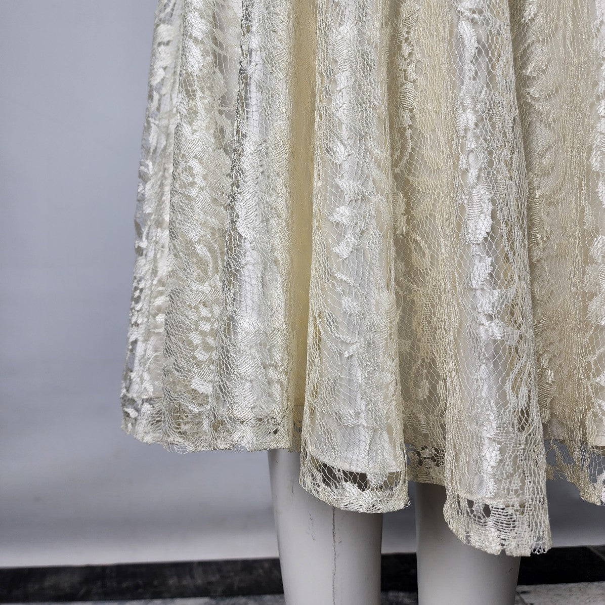 Vintage White Lace Midi Length Western Dress Size S