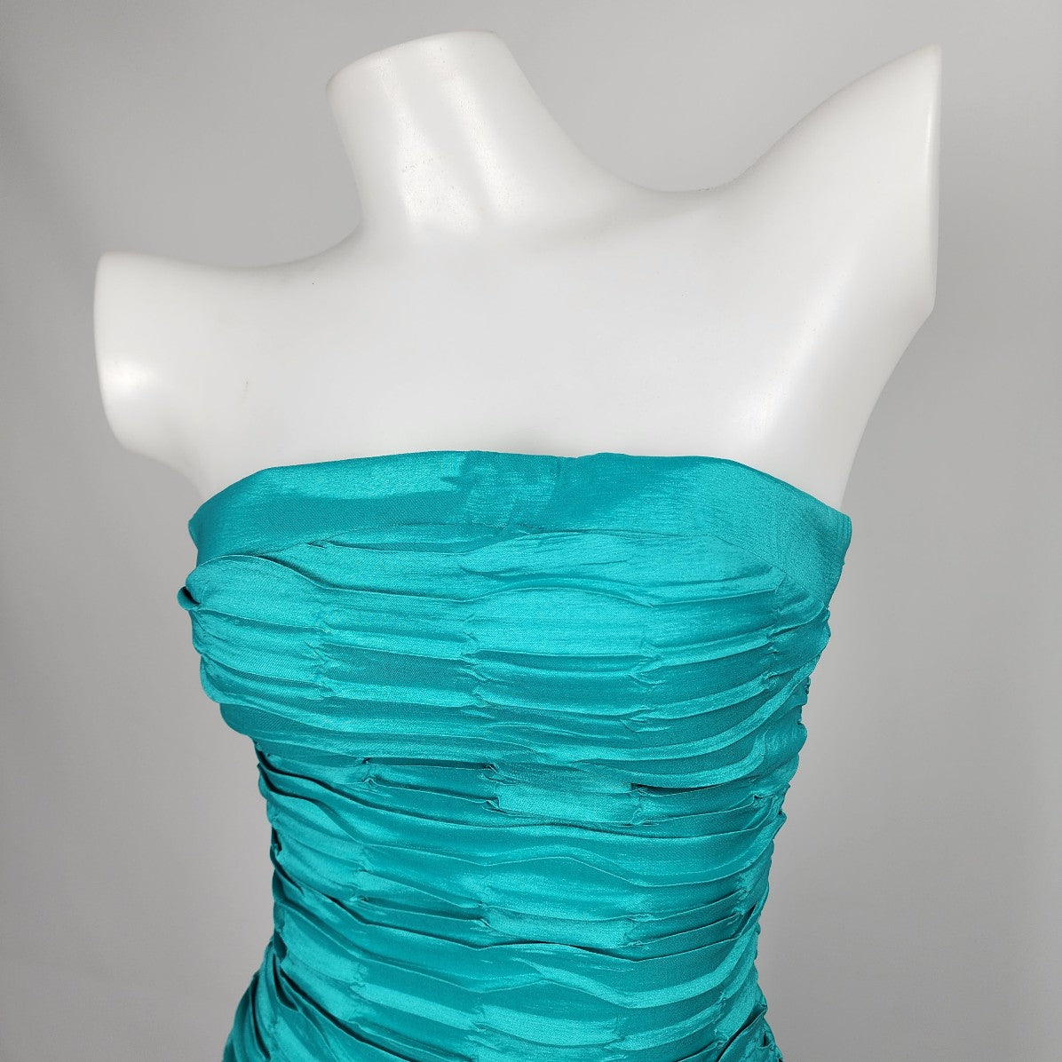 Daisy Blue Crinkle Body Con Mini Dress Size S