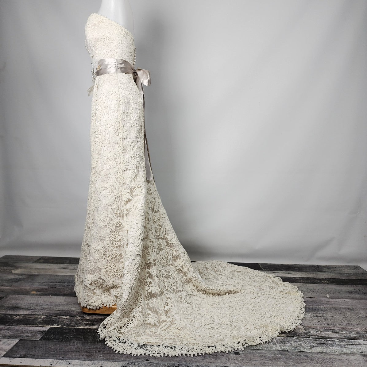 Justin Alexander Vintage Inspired Crochet Wedding Gown Dress Size 4