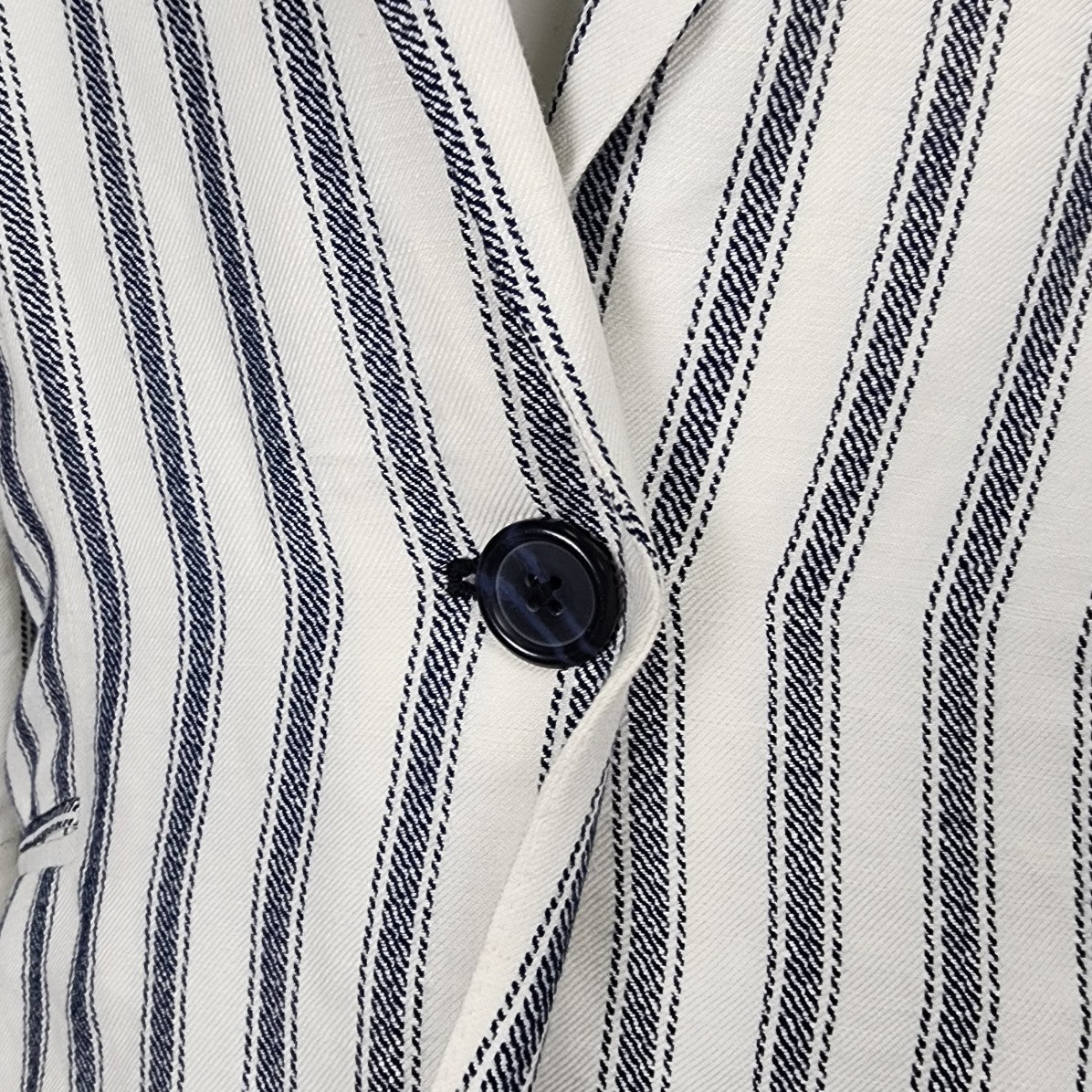 Emma & Olivia White Stripped Linen Blazer Size M