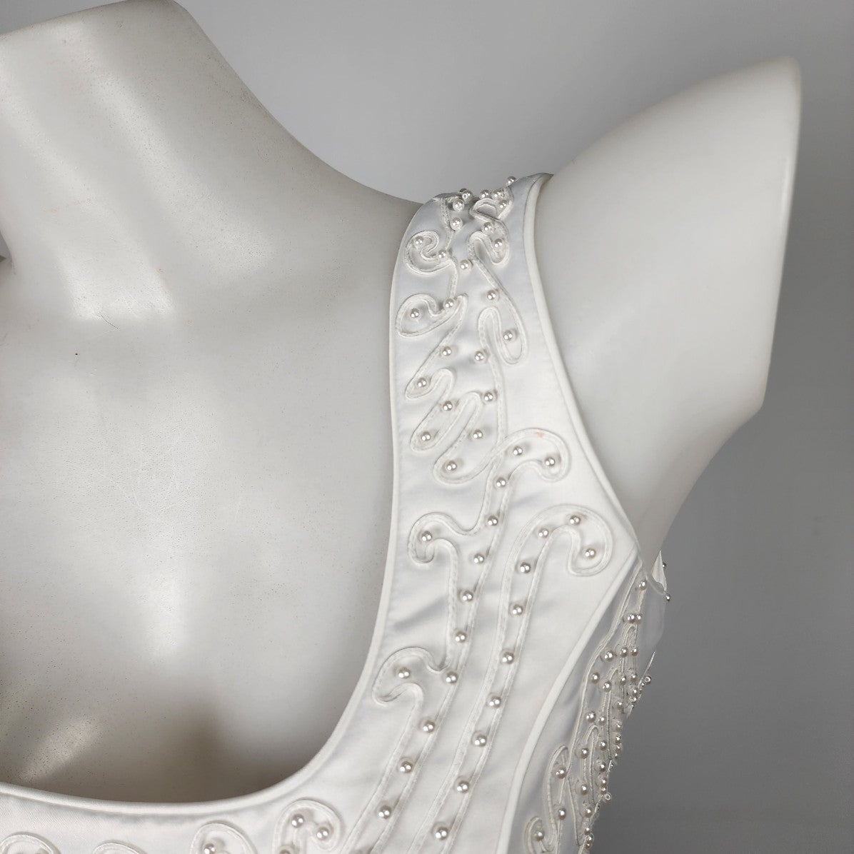 Ginza Collection White Embroidered Bodice 2 Piece Wedding Gown Size XS