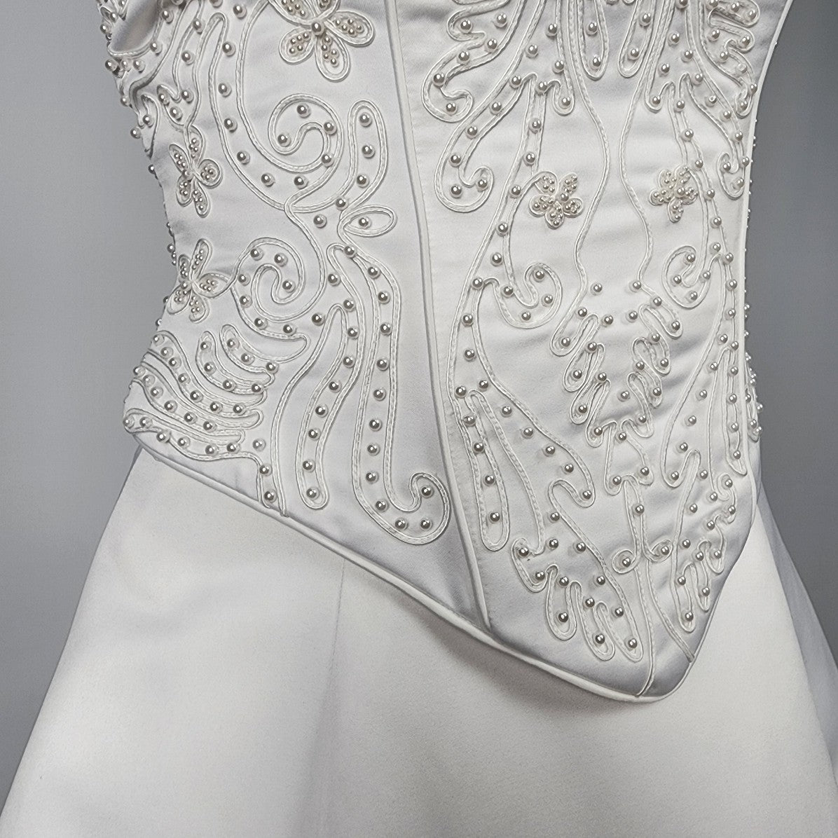 Ginza Collection White Embroidered Bodice 2 Piece Wedding Gown Size XS