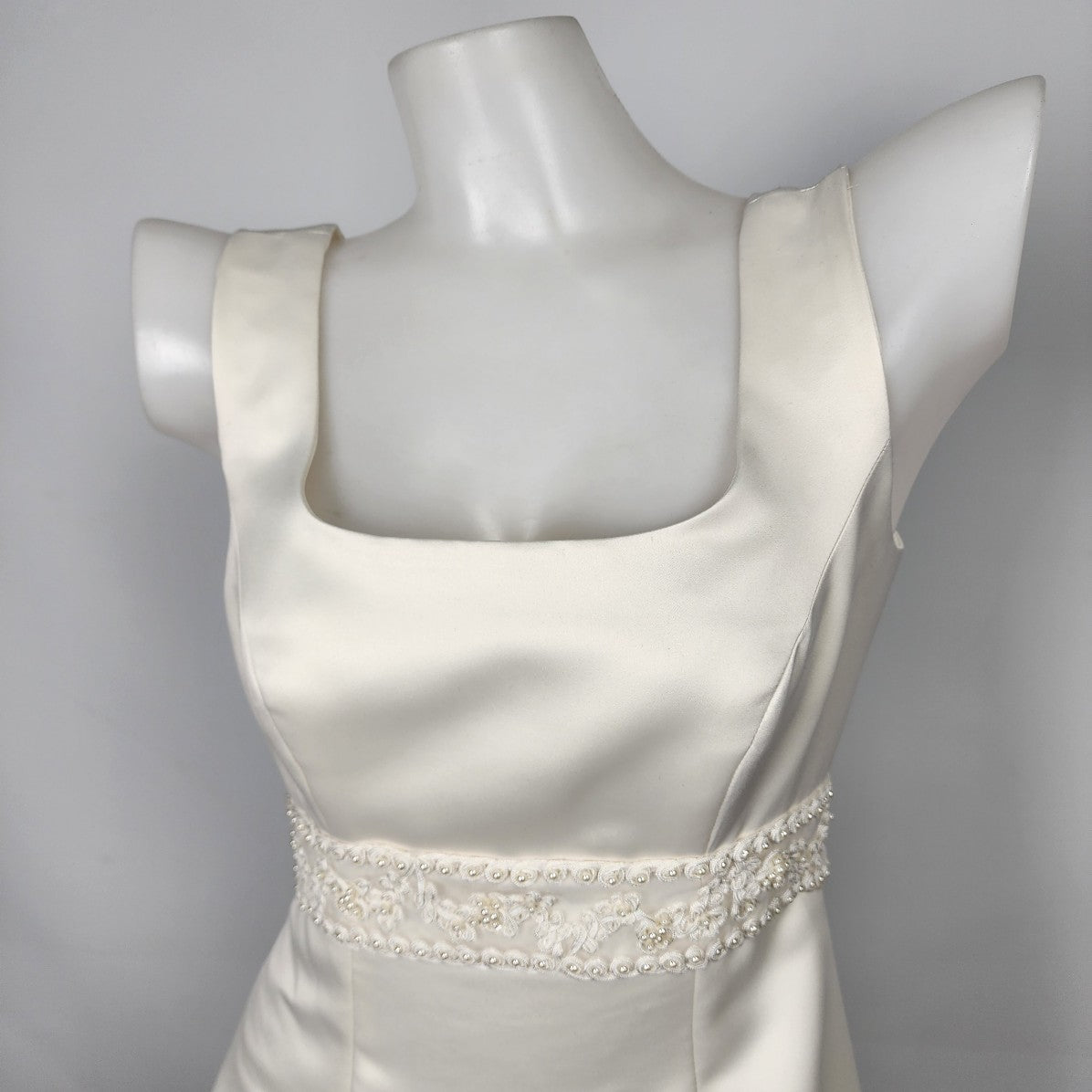 Vintage Ivory Satin Beaded Lace Wedding Gown Size XS