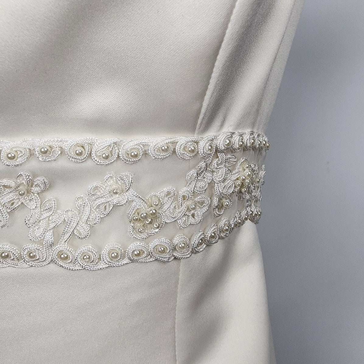Vintage Ivory Satin Beaded Lace Wedding Gown Size XS