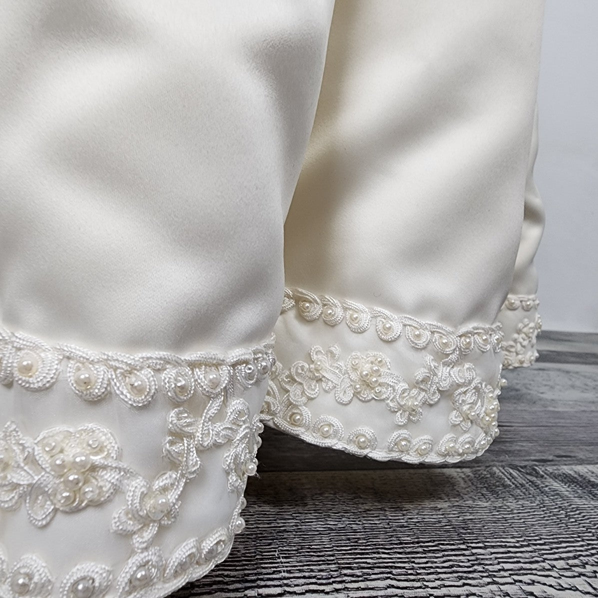 Vintage Ivory Satin Beaded Lace Wedding Gown Size XS