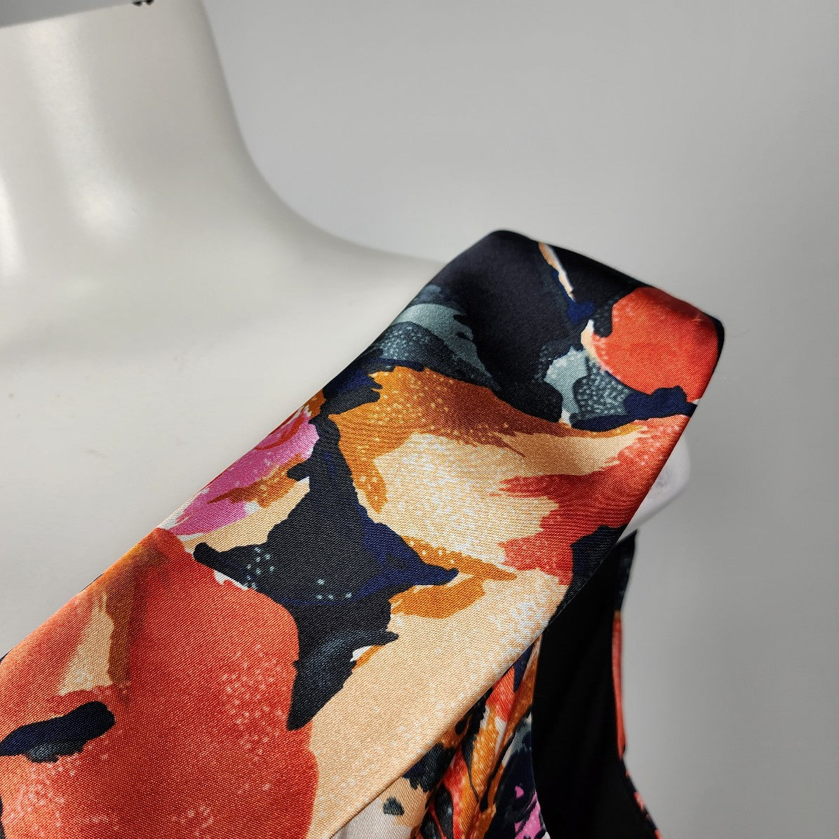 Evan Picone Black & Orange Floral Sleeveless Dress Size 16