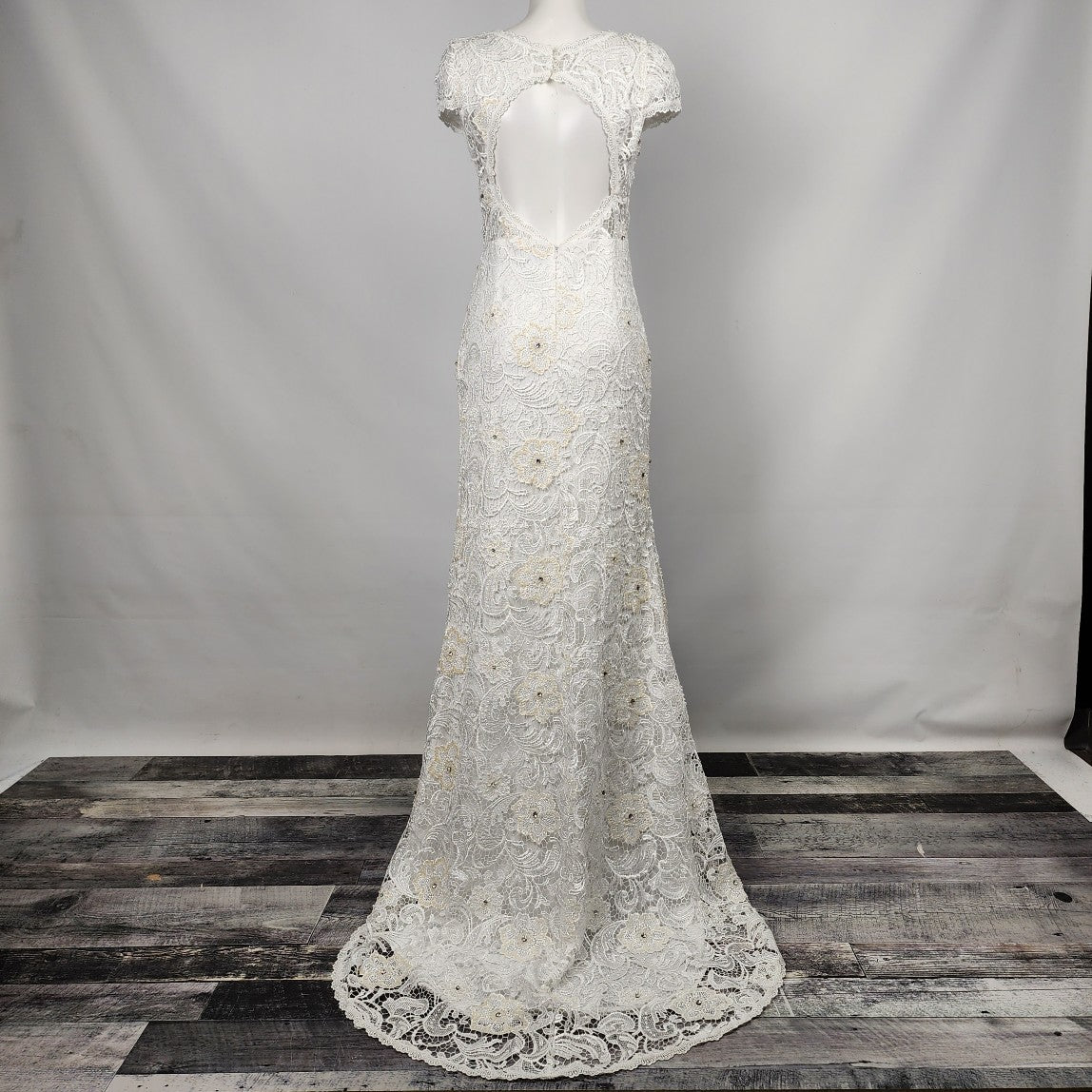 Jadore Evening White Flower Lace Beaded Wedding Gown Size S/M