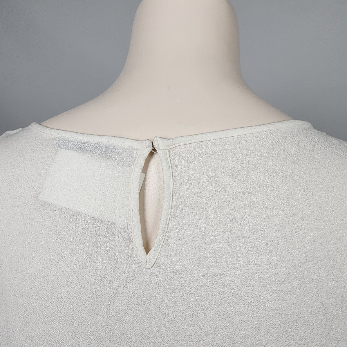 Dex Cream Embroidered Flower Top Size 3X