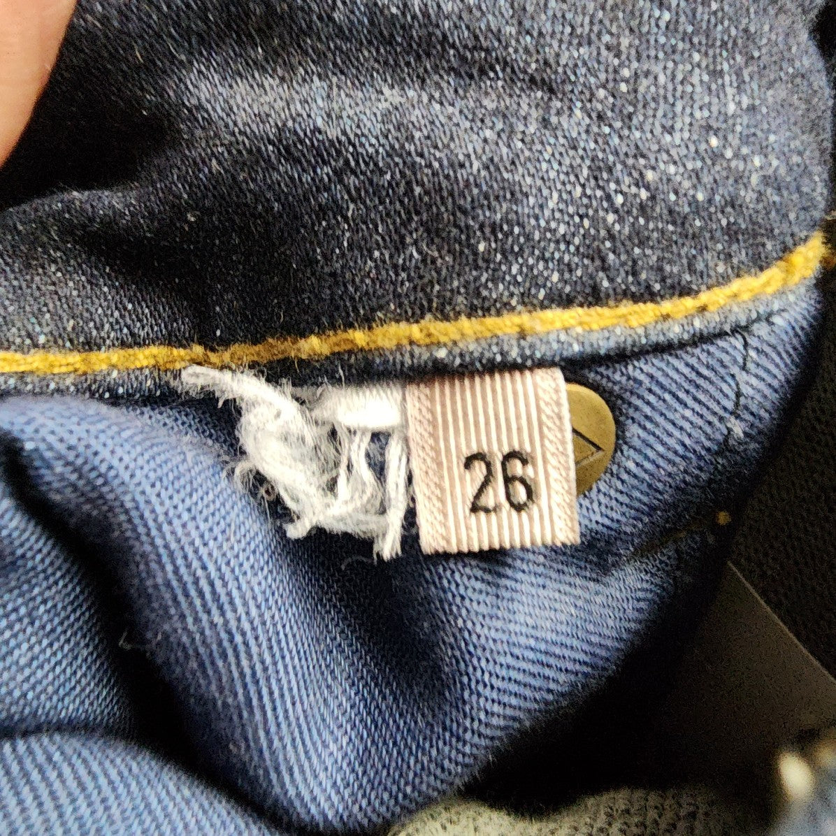 Guess Dark Wash Blue Distressed Jogger Jeans Size 26