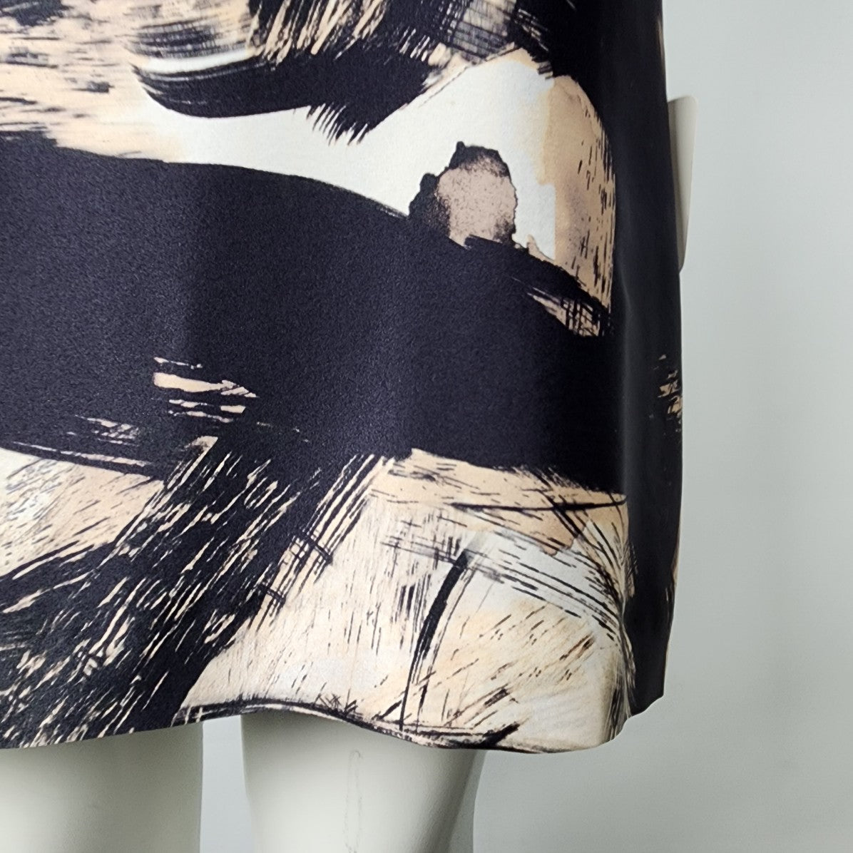 Hugo Boss Black Tropical Print Belted Silk Dress Size 8