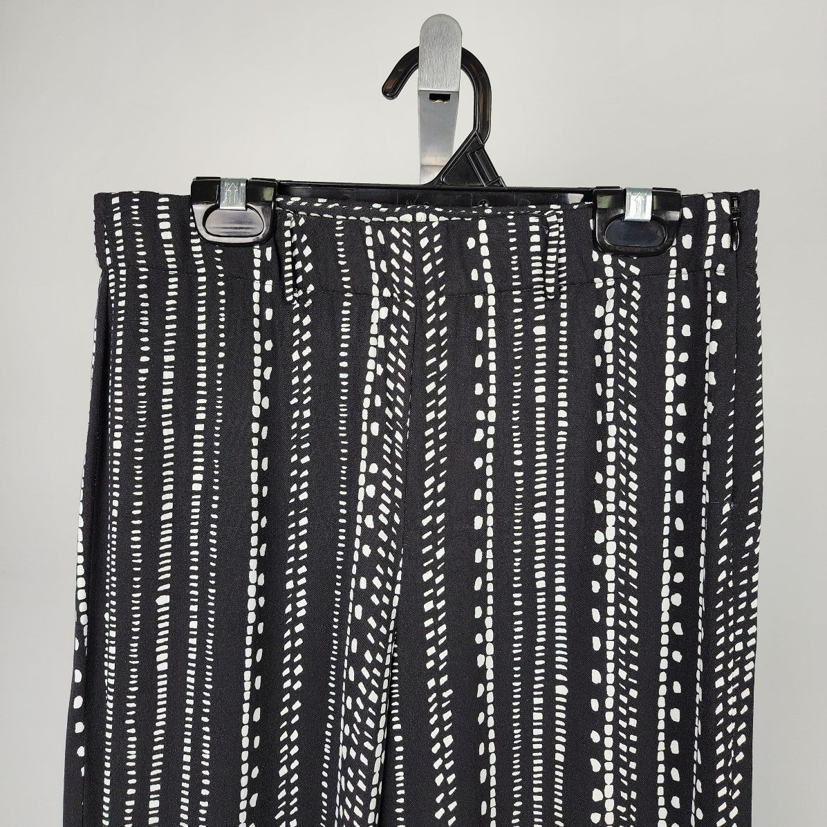 Cupcakes & Cashmere Black Striped Wide Leg Pants Size XS