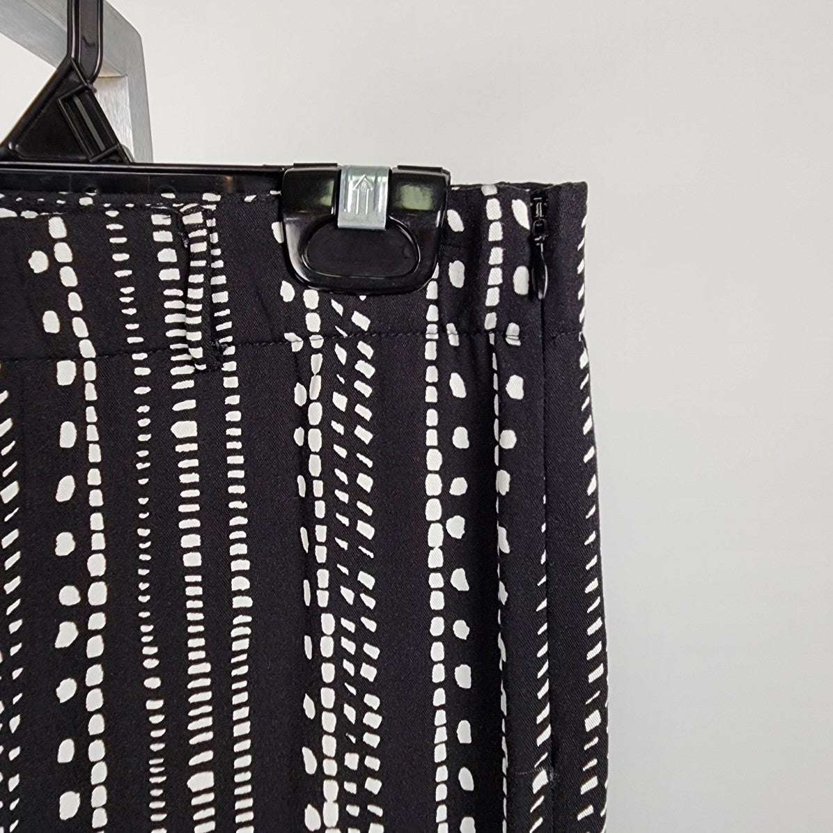 Cupcakes & Cashmere Black Striped Wide Leg Pants Size XS
