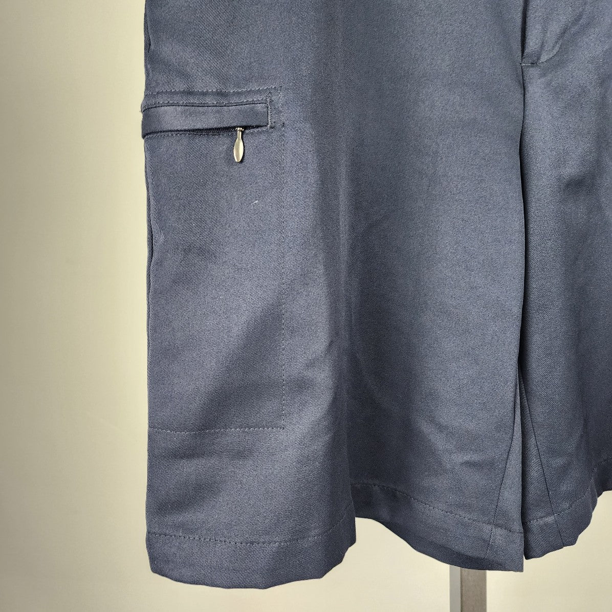 Izod Golf Blue Shorts Size 36