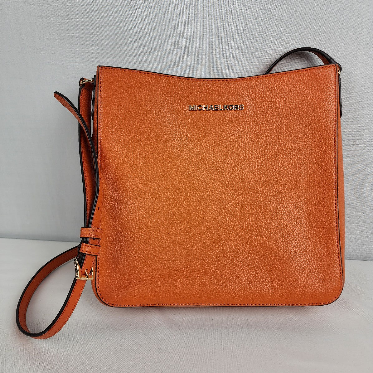 Michael kors crossover discount purse